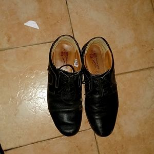 Shoe